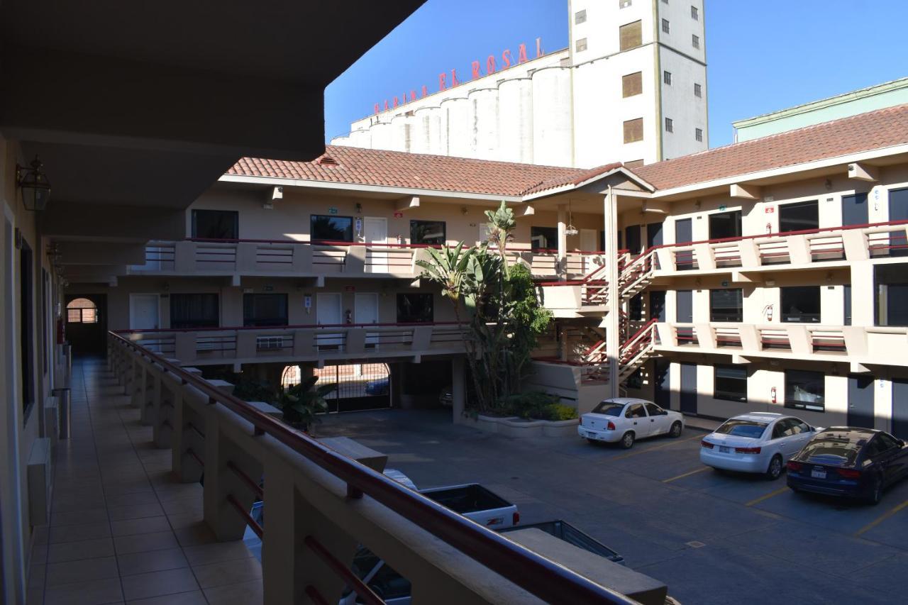 Hotel Frontiere Тихуана Екстериор снимка