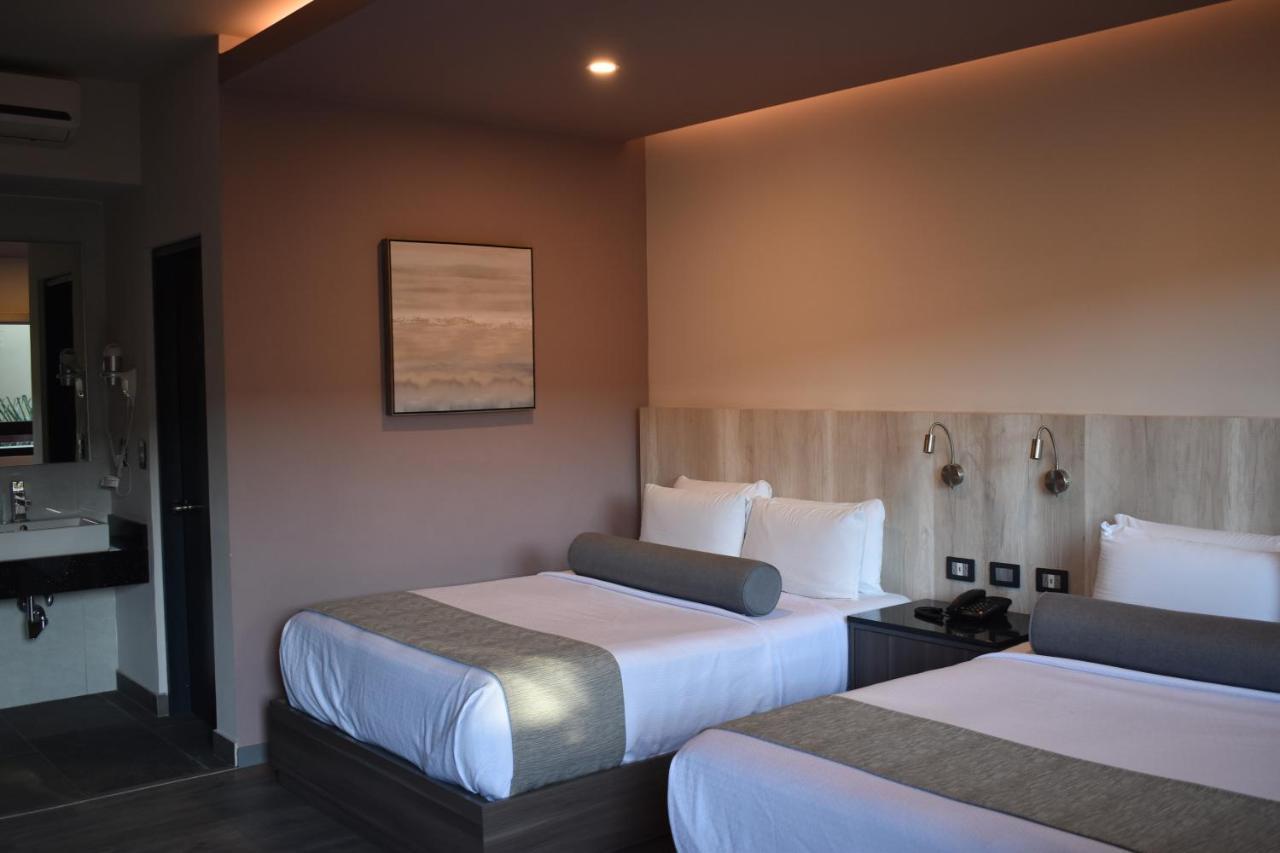 Hotel Frontiere Тихуана Екстериор снимка